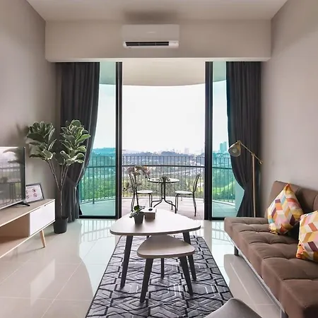 A Stylish & Comfy 2Br Klgcc Apt Free Parking Kuala Lumpur Exterior photo