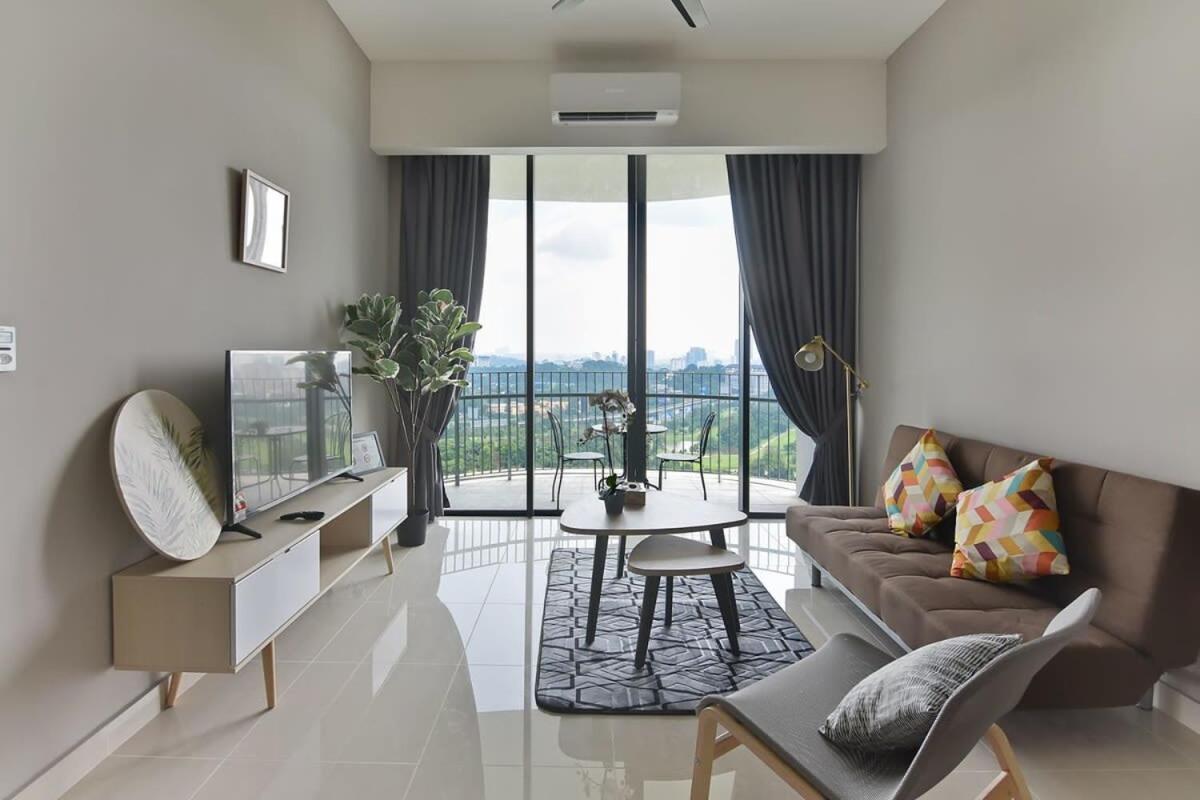 Pangsapuri A Stylish & Comfy 2br Klgcc Free Parking *